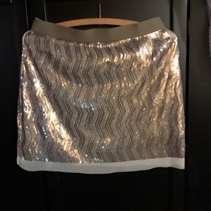 Chelsea & Violet Gold Sequin Stretch Skirt S